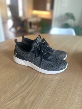 Skechers Women’s S Sport Gray and Black Knit faux Lace Slip-On Sneakers 9M